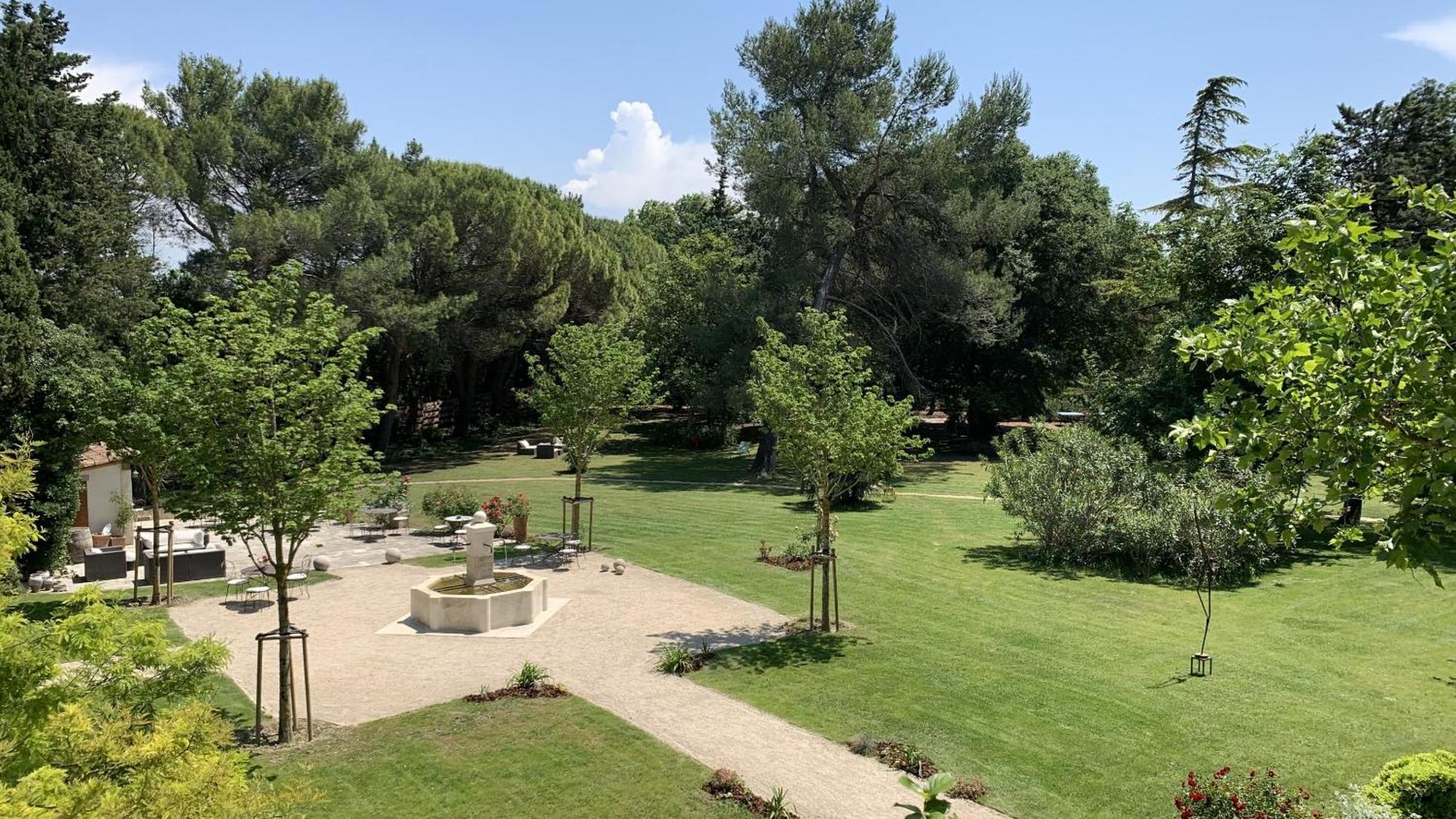 Les Gites Du Domaine De Rhodes 亞維農 客房 照片